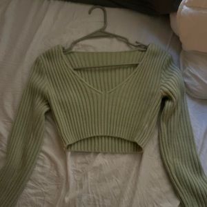 solid plunging neck ribbed knit sweater